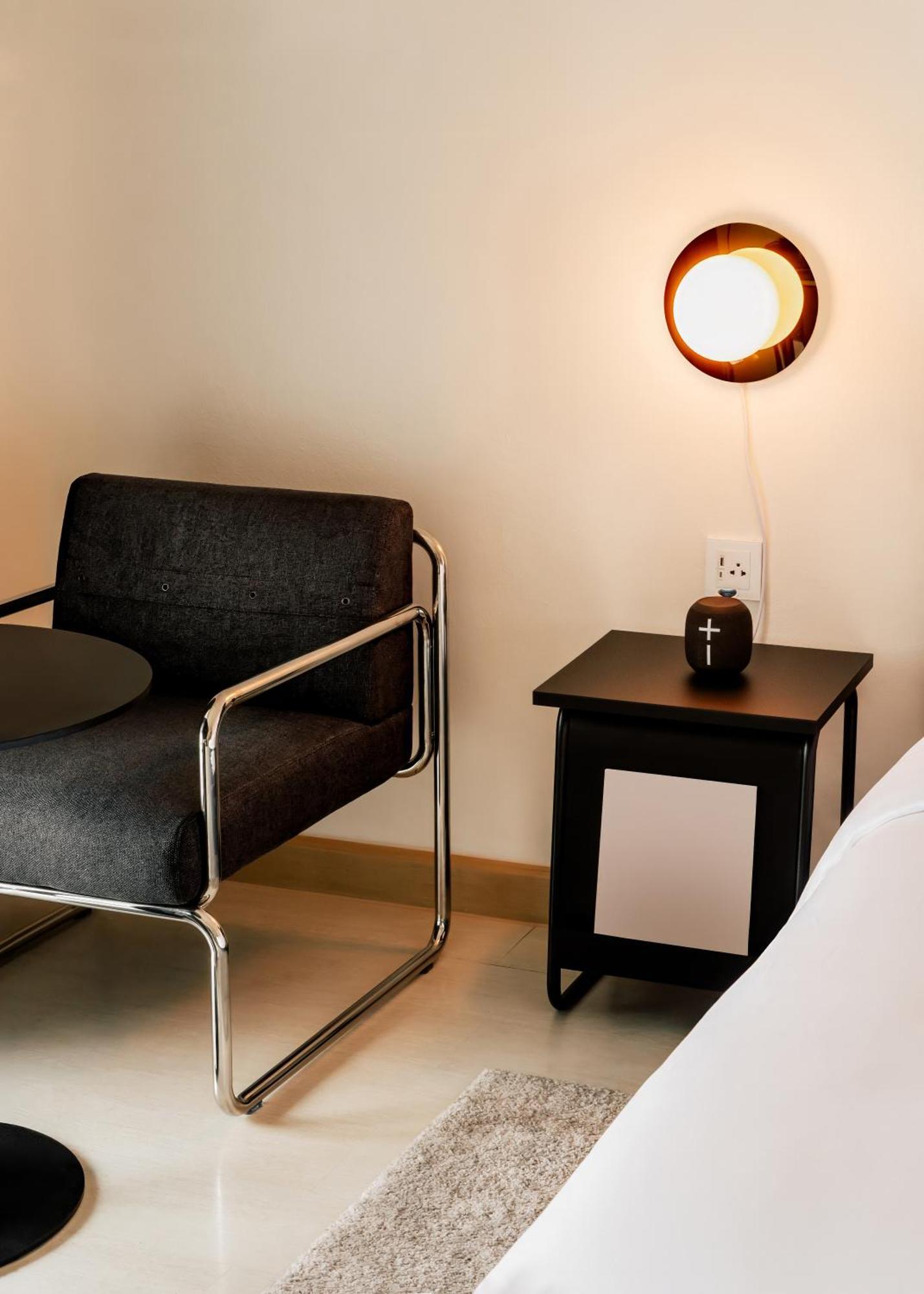 ホテル The Standardx, Bangkok Phra Arthit エクステリア 写真