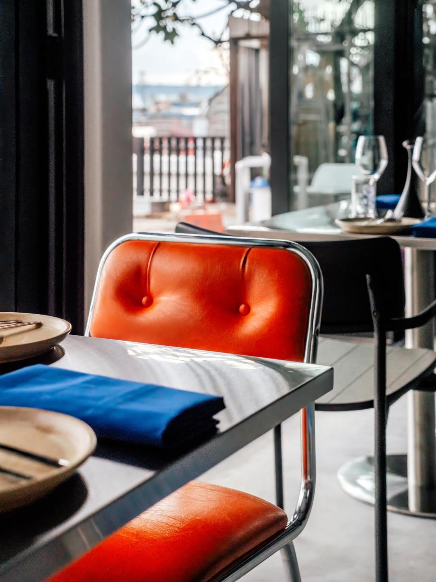 ホテル The Standardx, Bangkok Phra Arthit エクステリア 写真