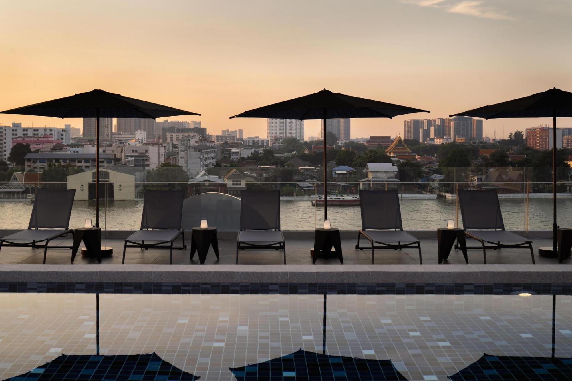 ホテル The Standardx, Bangkok Phra Arthit エクステリア 写真