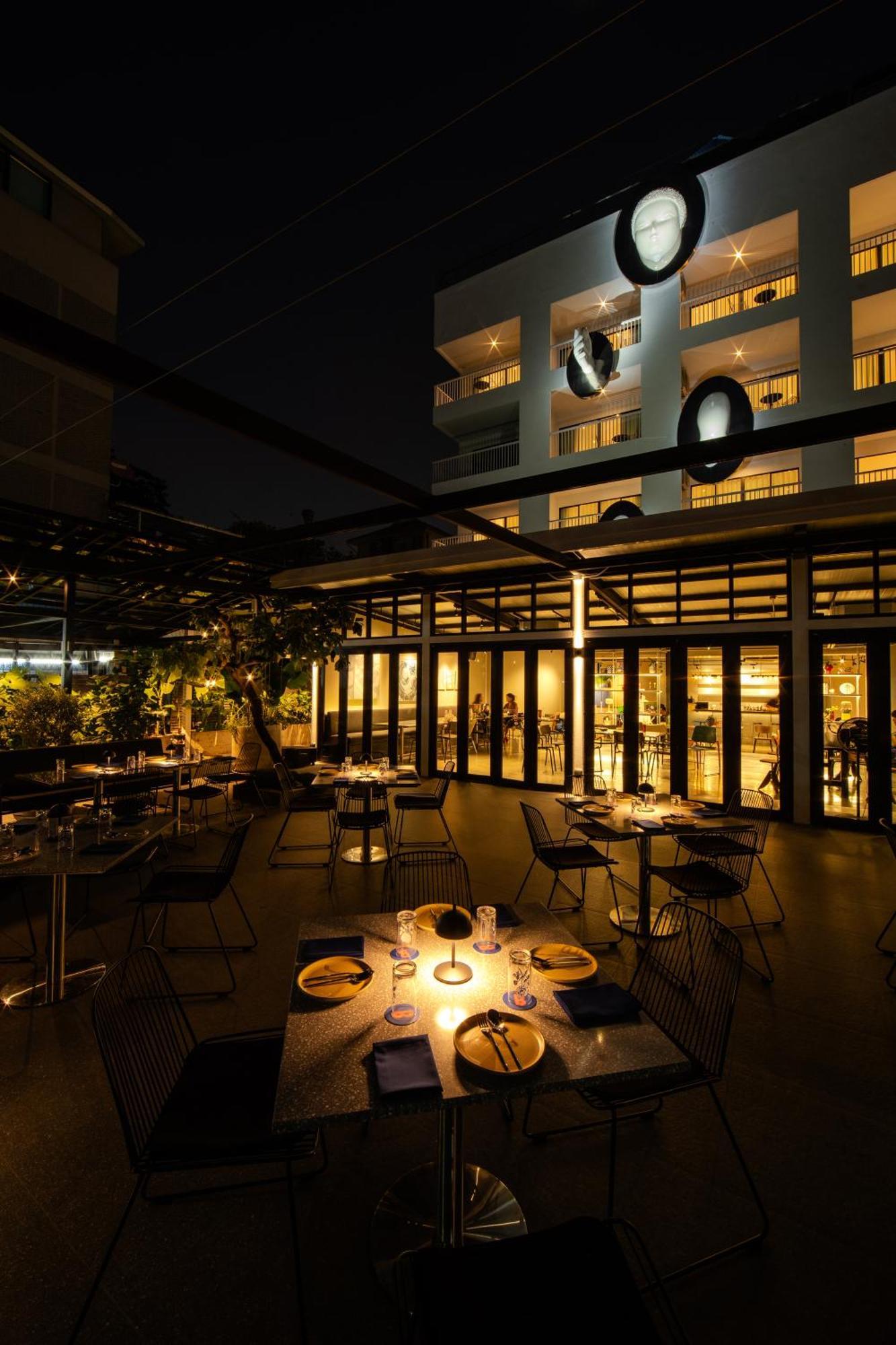 ホテル The Standardx, Bangkok Phra Arthit エクステリア 写真